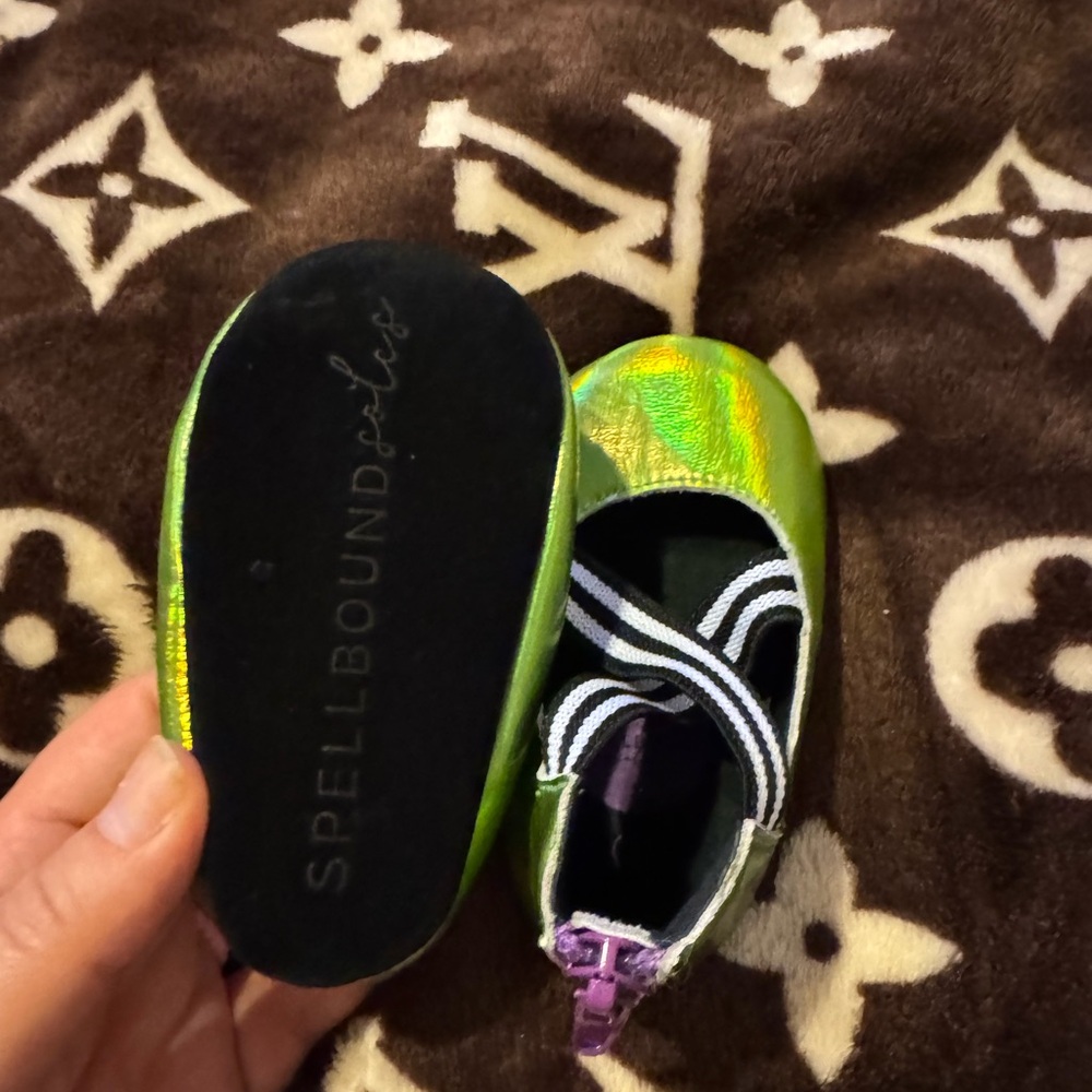 Spellbound Sole Iridescent Green Baby Shoes
